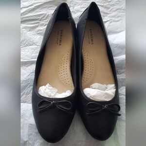 New - Sonoma Black Flats with Bow - 9M
